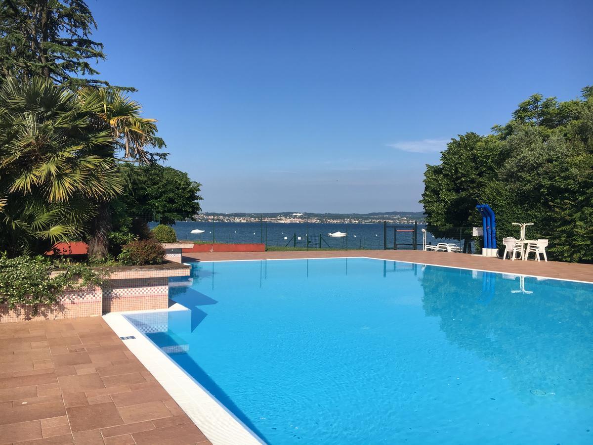 Holiday Sirmione Apartments Ngoại thất bức ảnh