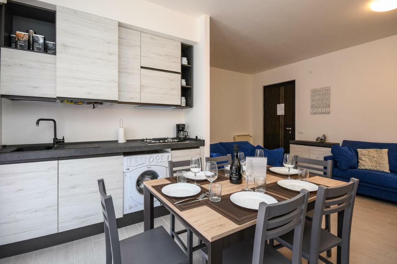 Holiday Sirmione Apartments Ngoại thất bức ảnh