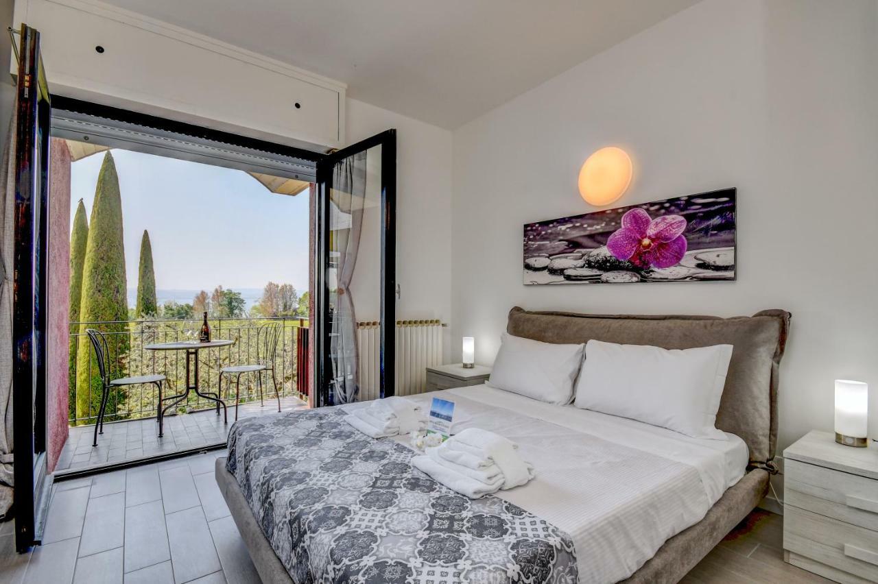 Holiday Sirmione Apartments Ngoại thất bức ảnh